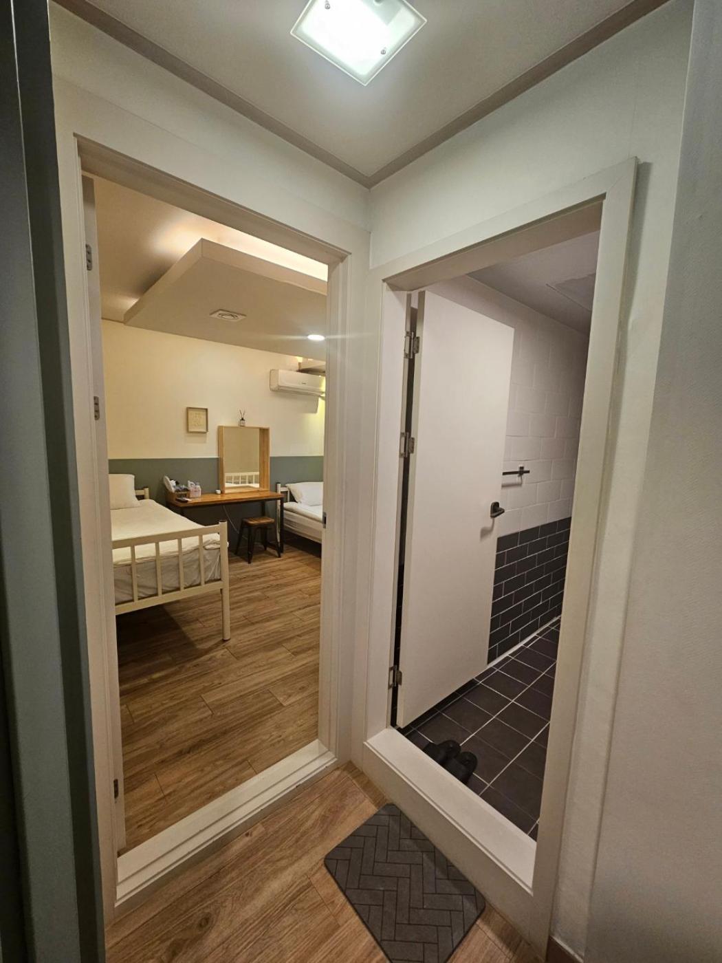 Hostel Korea - Ikseon Szöul Kültér fotó