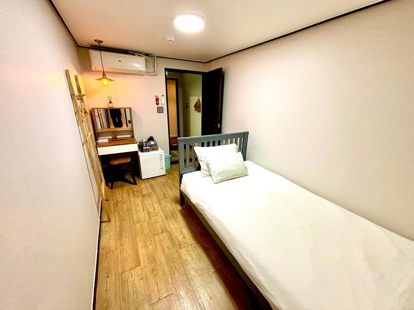 Hostel Korea - Ikseon Szöul Kültér fotó